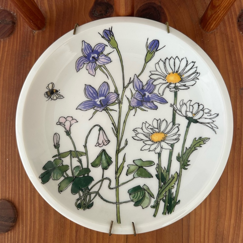 Vintage IKEA Midsommmar plate SPAL 70s Wall Decor 
Home Decor Bee